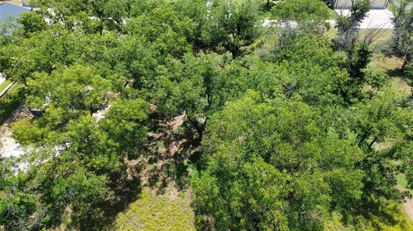 Granbury, TX 76049,2002 Skymaster Drive