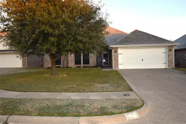 1008 Redfish Drive, Burleson, TX 76028