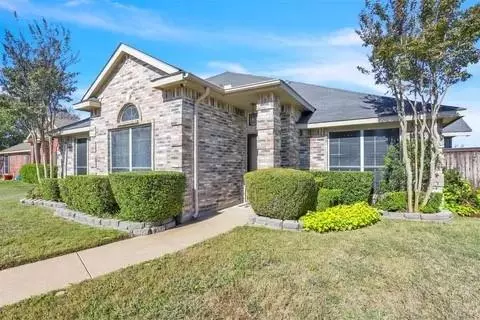 1317 Meadow Creek Drive, Lancaster, TX 75146