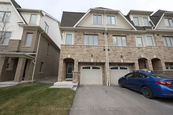 249 Danzatore PATH, Oshawa, ON L1L 0P9