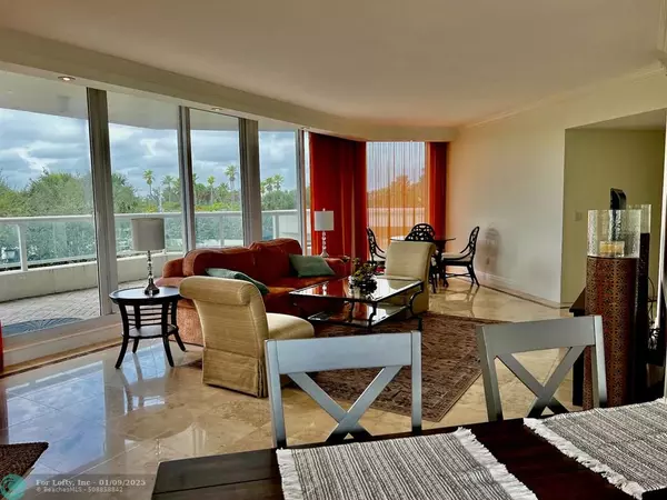 6051 N Ocean Dr  #302, Hollywood, FL 33019