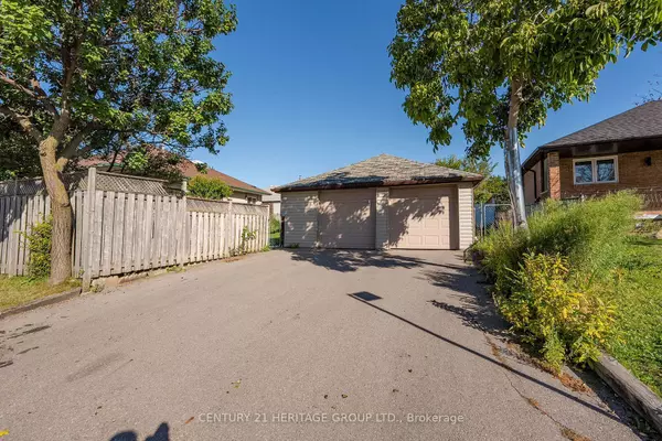 Toronto, ON M3K 1X5,9 Cuffley CRES S