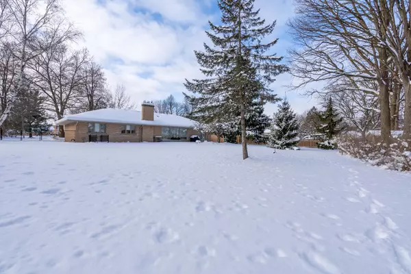 London, ON N6C 4E5,71 Kingsford CRES