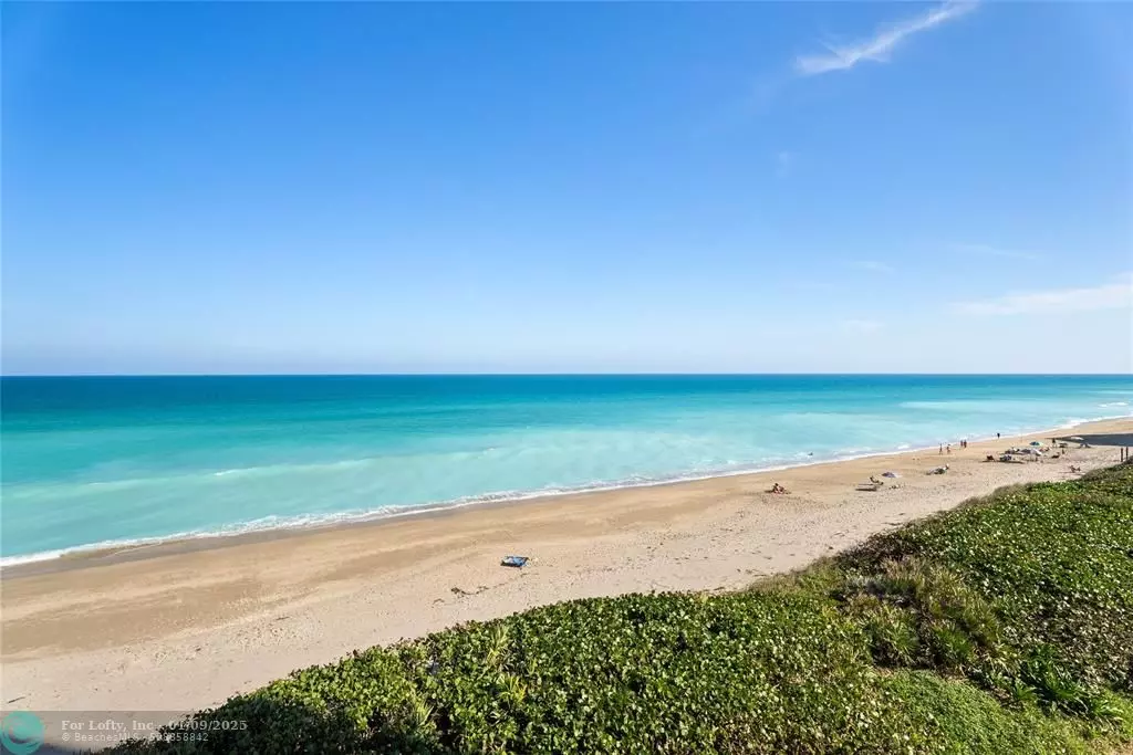 Jensen Beach, FL 34957,8800 S Ocean Dr  #505