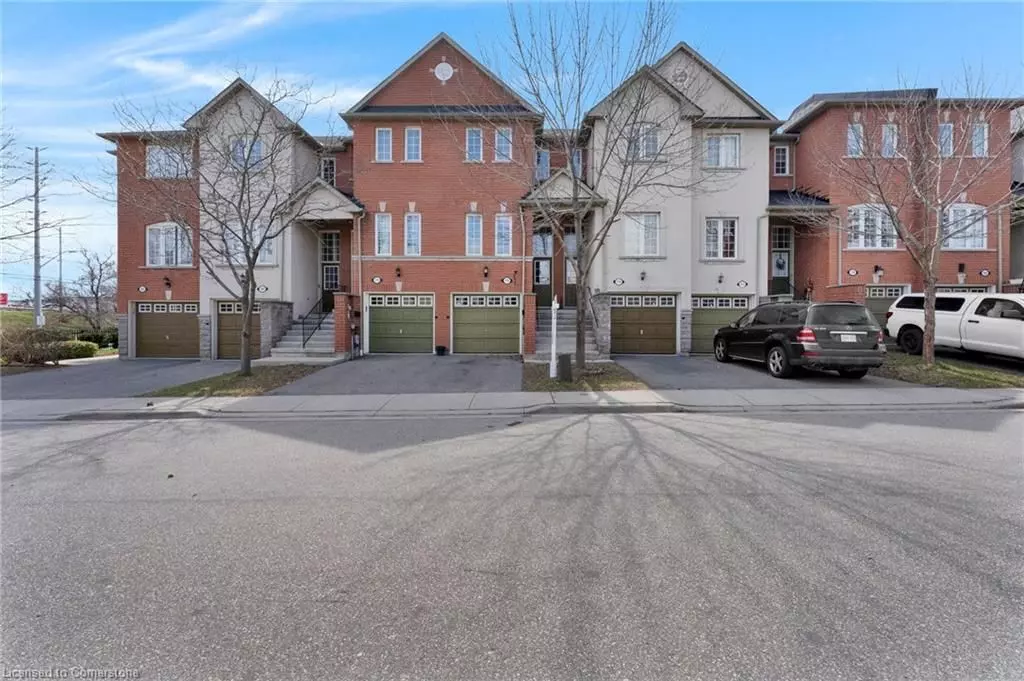 Mississauga, ON L5A 4P1,435 Hensall CIR #176