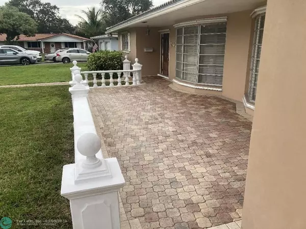 Plantation, FL 33317,7040 NW 7th Street