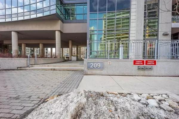 Toronto C01, ON M5V 4A1,209 Fort York BLVD #1364