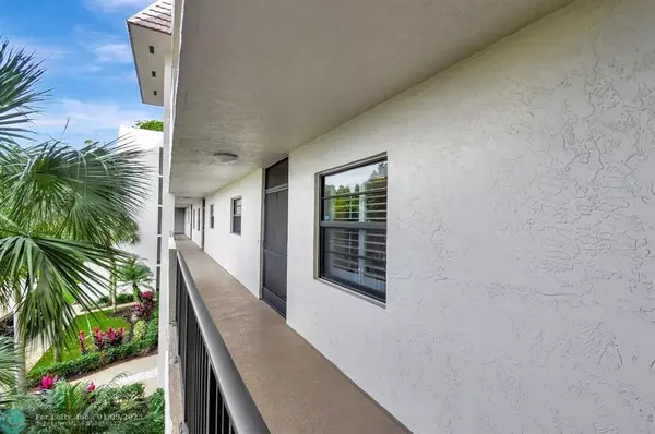 Boca Raton, FL 33428,9220 SW 14th St  #3304