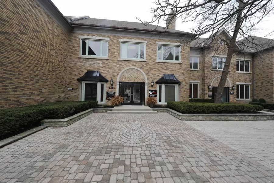 4315 Village Centre CT, Mississauga, ON L4Z 1S2