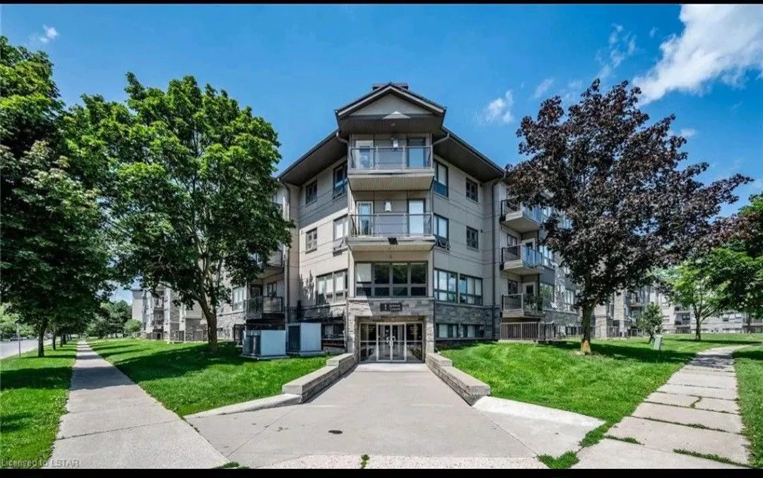 Middlesex, ON N5X 3T5,1 Jacksway CRES #208