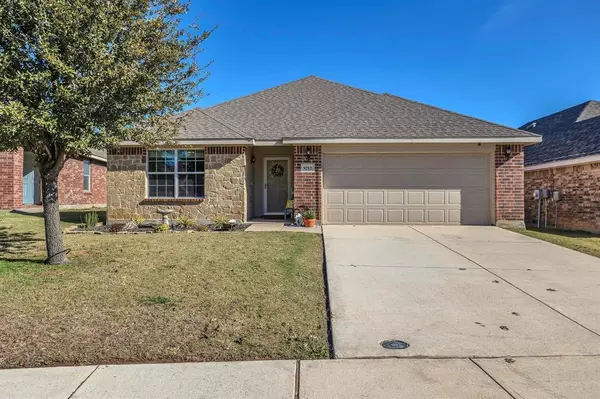 9212 Los Cabos Trail, Fort Worth, TX 76177