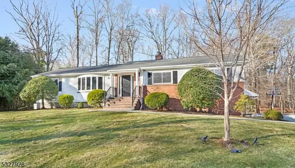 30 Lenape Trl, Warren Twp., NJ 07059