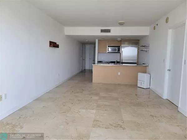 Hallandale Beach, FL 33009,1850 S Ocean Dr  #4406