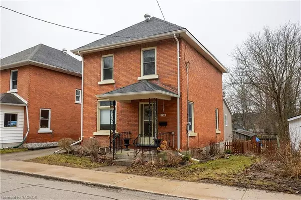 Owen Sound, ON N4K 2R6,716 5TH AVE E