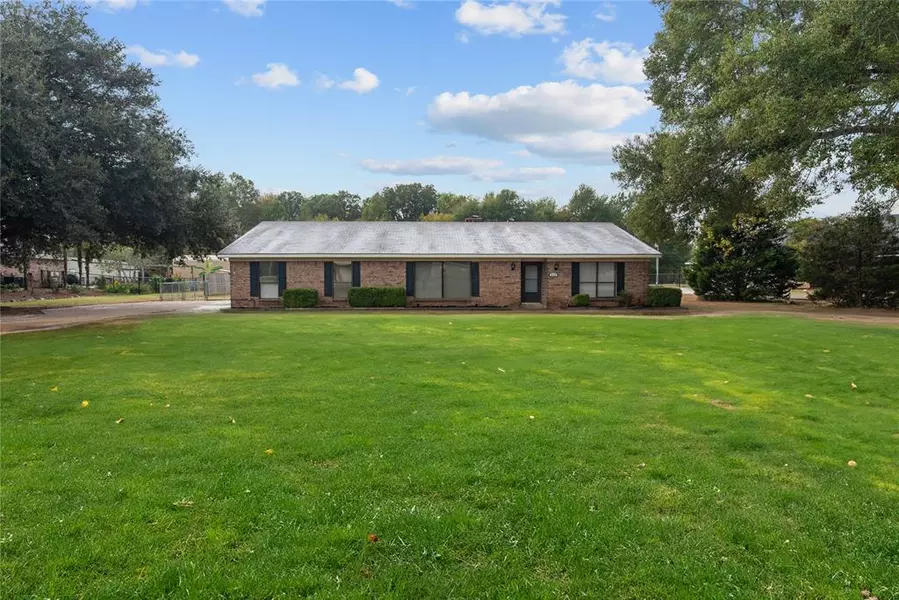 212 Shadow Ridge Drive, Bossier City, LA 71112