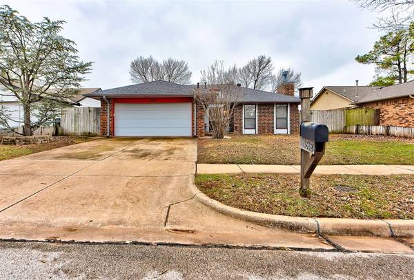 1812 Oakcreek Drive, Norman, OK 73071