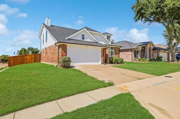 Dallas, TX 75249,8339 Paxson Trail