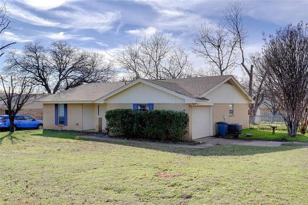 Azle, TX 76020,200 Lilac Lane