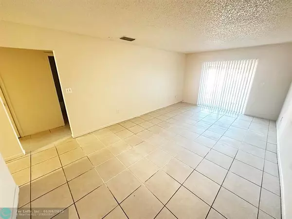 2221 NW 58th Ter  #38, Lauderhill, FL 33313