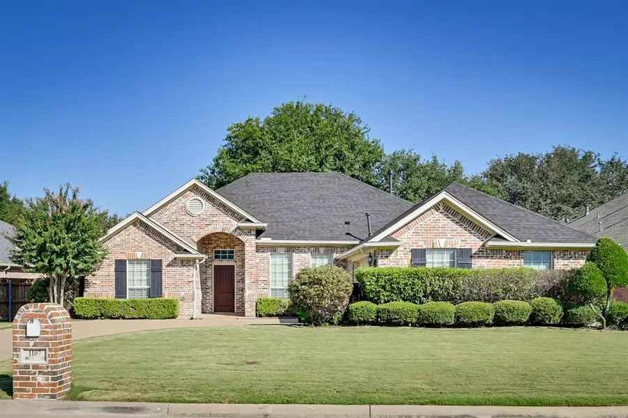 1107 Brook Arbor Drive, Mansfield, TX 76063