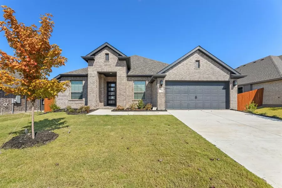 3746 Topeka Trail, Heartland, TX 75126