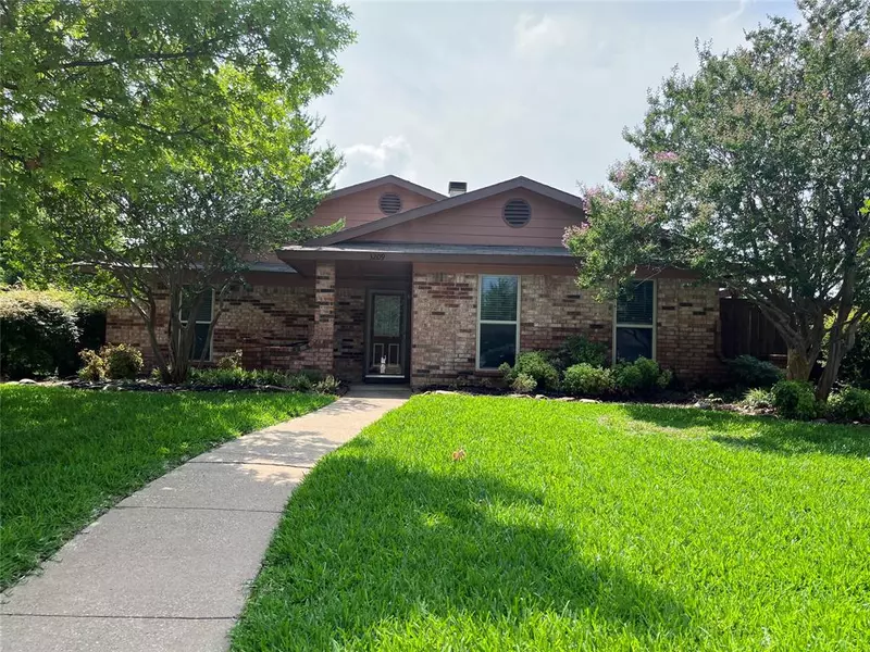 3209 Oak Vista Drive, Plano, TX 75074