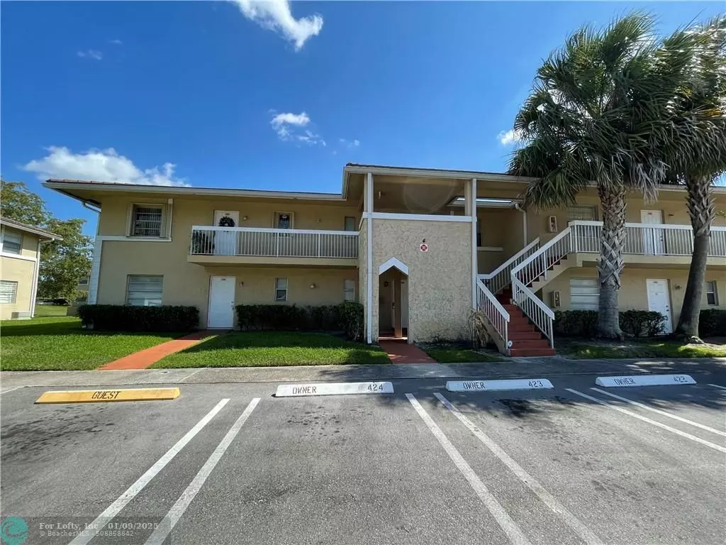 Coral Springs, FL 33071,10110 Twin Lakes Dr  #4-B