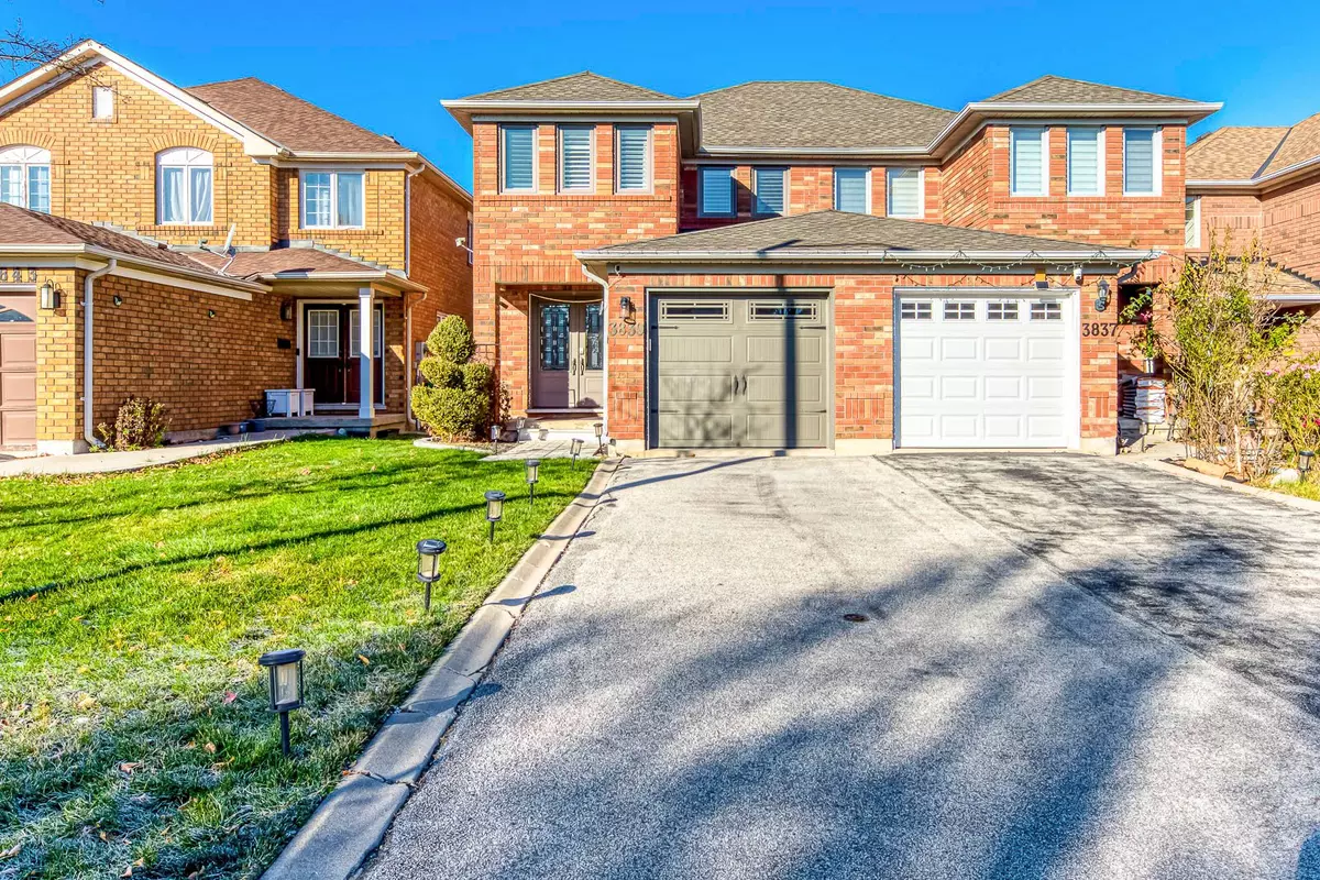 Peel, ON L5N 7W8,3839 Spicewood WAY