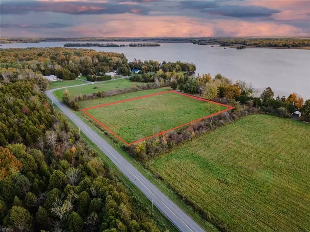 Stormont, Dundas And Glengarry, ON K0C 1B0,0000 MASTERSON RD