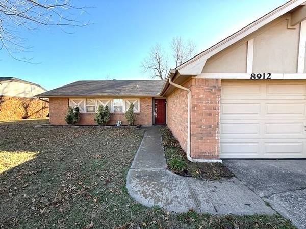 8912 Kenny Circle, Oklahoma City, OK 73132