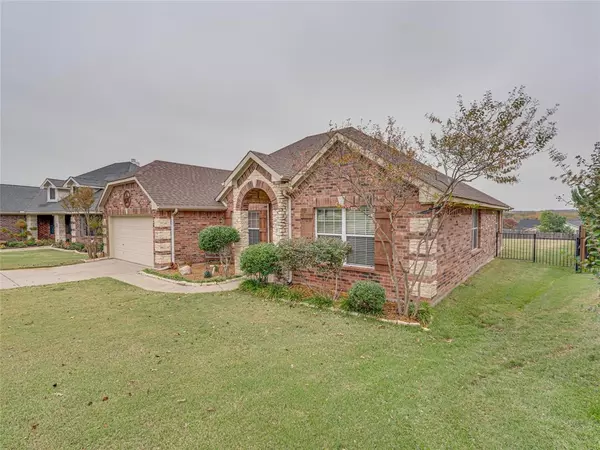 Burleson, TX 76028,2723 Pinnacle Drive