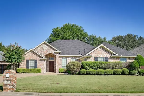 1107 Brook Arbor Drive, Mansfield, TX 76063