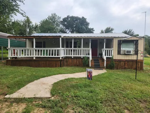 21121 Fm 542, Oakwood, TX 75855