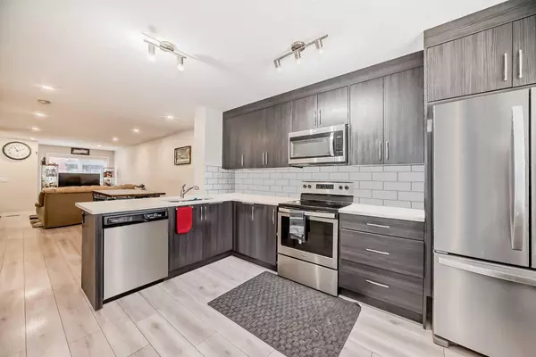 Calgary, AB T3N 1E9,31 Red Embers Parade NE #315