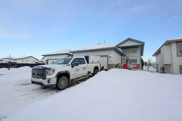 12509 98 ST, Grande Prairie, AB T8V 7L1