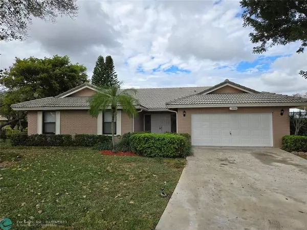 7219 NW 43rd St, Coral Springs, FL 33065