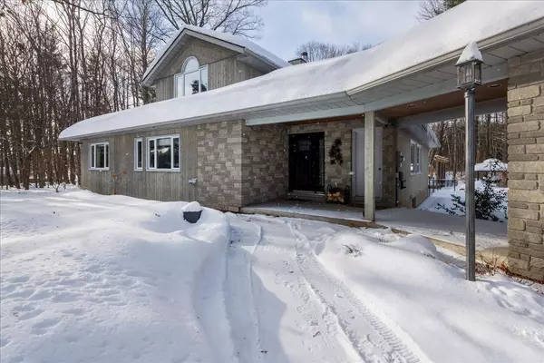 1450 Margaret CRES, Penetanguishene, ON L9M 2B3