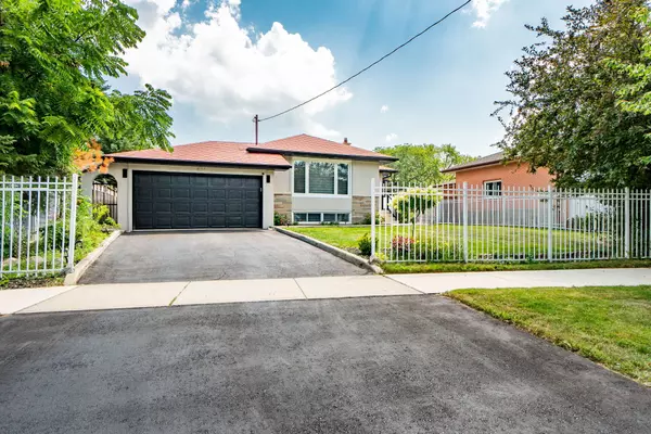 Oakville, ON L6K 1V3,604 Wildwood DR