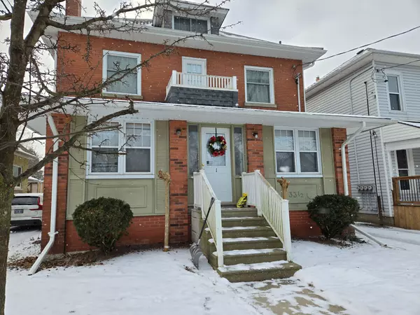 33.5 CHESTNUT ST #2, St. Thomas, ON N5R 2A8