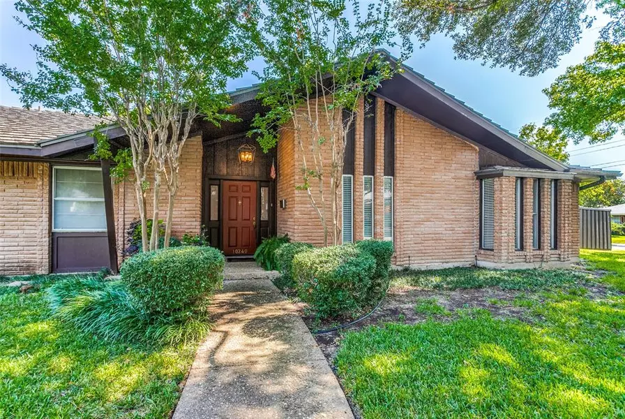 10240 Carry Back Circle, Dallas, TX 75229