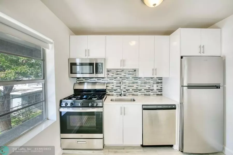 1605 E Broward Blvd  #4, Fort Lauderdale, FL 33301