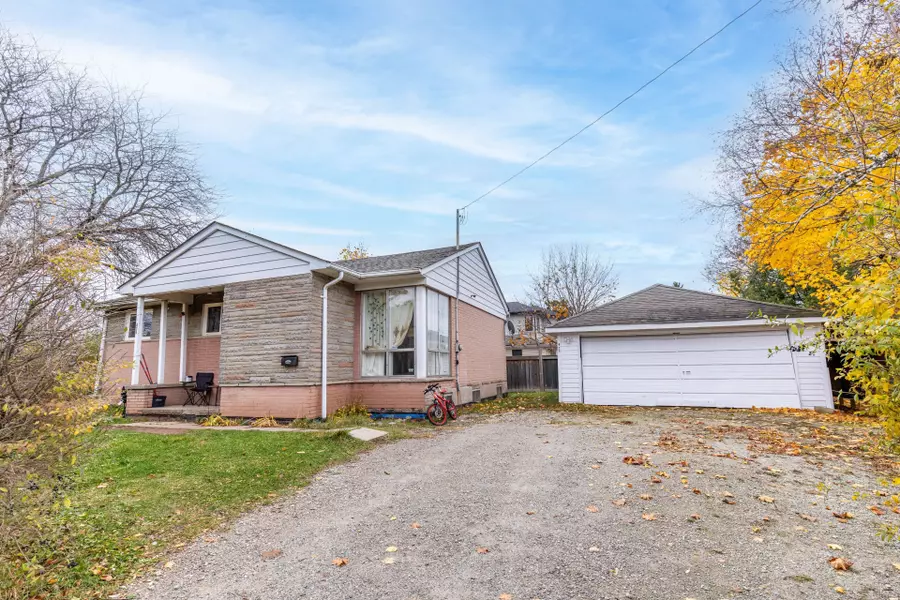 473 Samford PL, Oakville, ON L6L 4E7