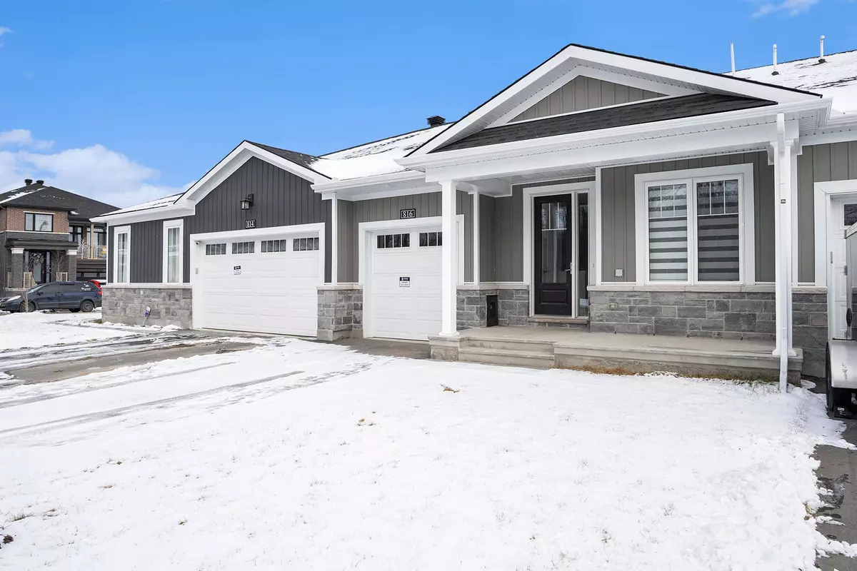 Manotick - Kars - Rideau Twp And Area, ON K0A 2E0,816 Companion CRES