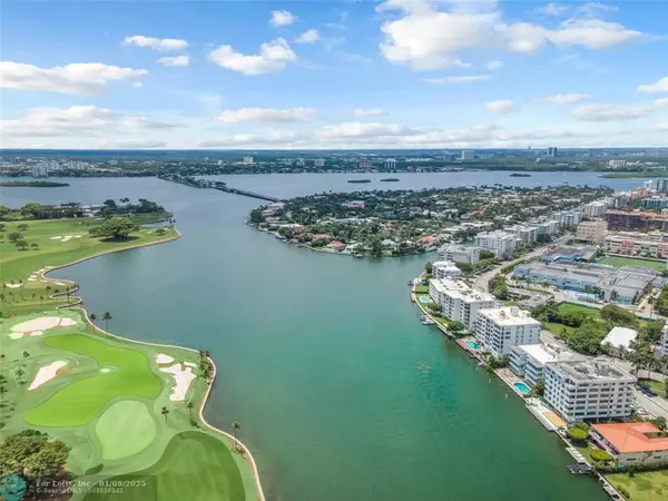 Bay Harbor Islands, FL 33154,9200 W Bay Harbor Dr  #1B