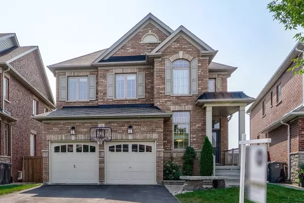 18 Intrigue TRL, Brampton, ON L6X 0W8