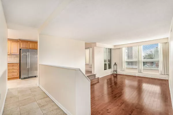 Lower Town - Sandy Hill, ON K1N 8X6,373 Laurier AVE E #404