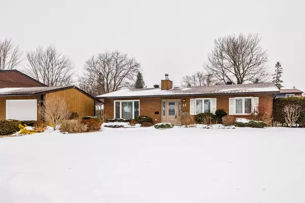 11 AMUNDSEN CRES, Kanata, ON K2L 1A6