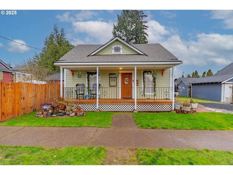 358 SW CLAY ST, Dallas, OR 97338