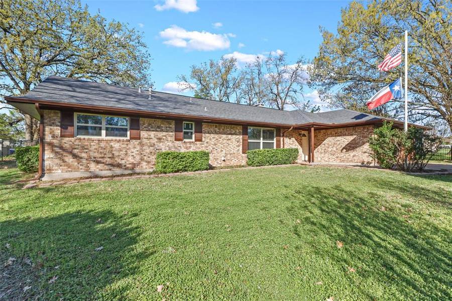 9 Post Oak Trail, Greenville, TX 75402