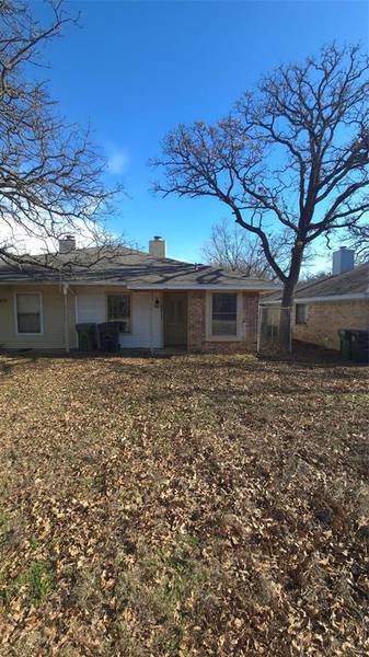 5811 Mansfield Road, Arlington, TX 76017